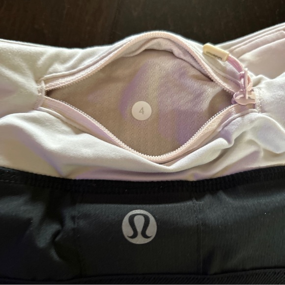 Lululemon Run Pace Setter Skirt Black/Light Pink Size 4 - Picture 3 of 3